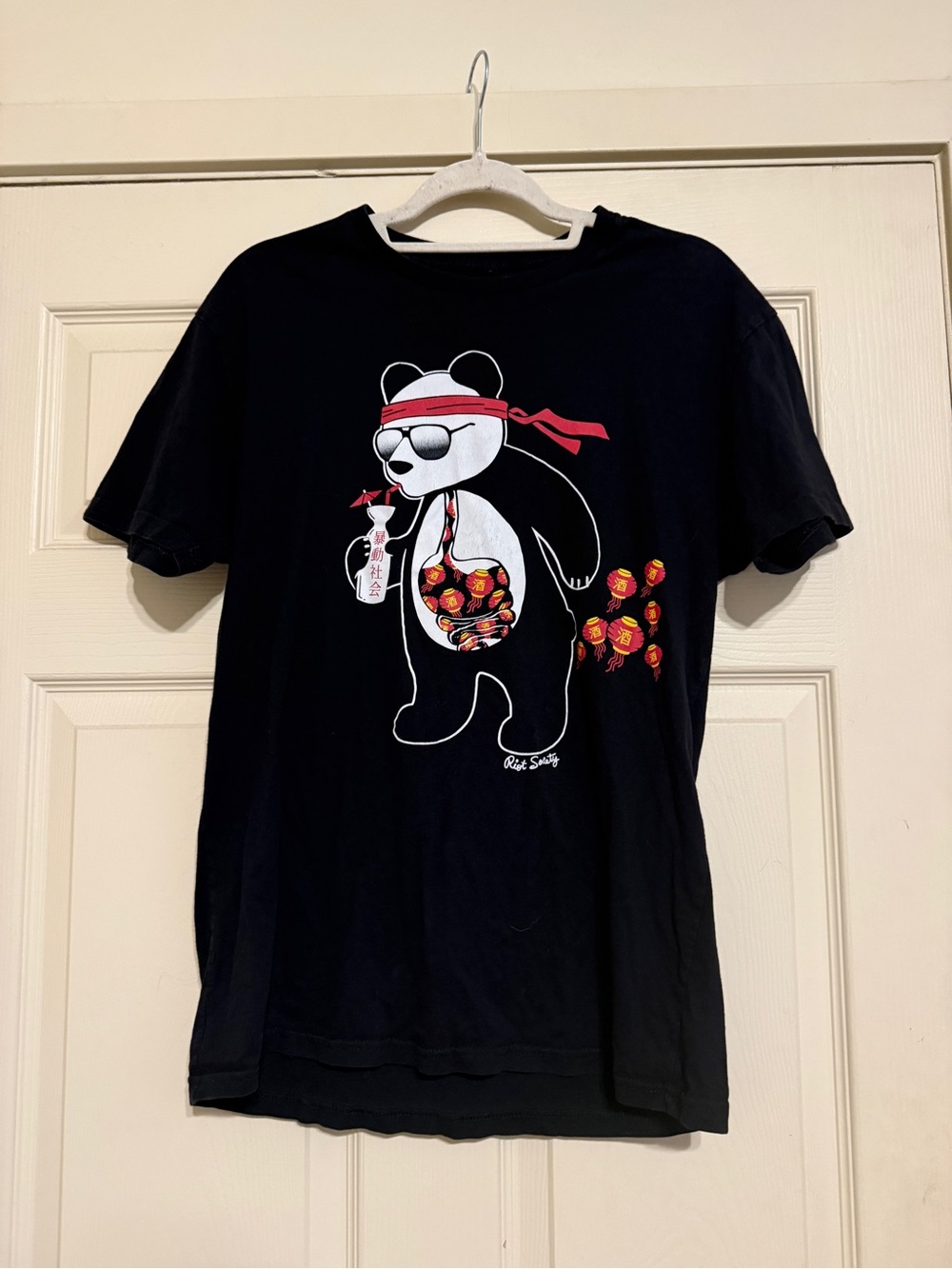 Riot Society Panda Bear Lantern Skate Black Graphic T-Shirt M